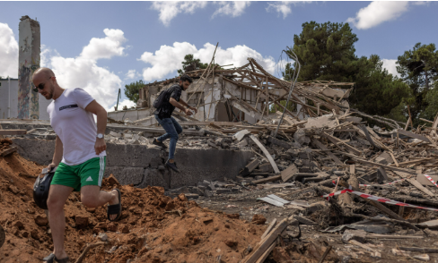 Teheran Menganggap Serangan Israel ke Iran Disetujui AS